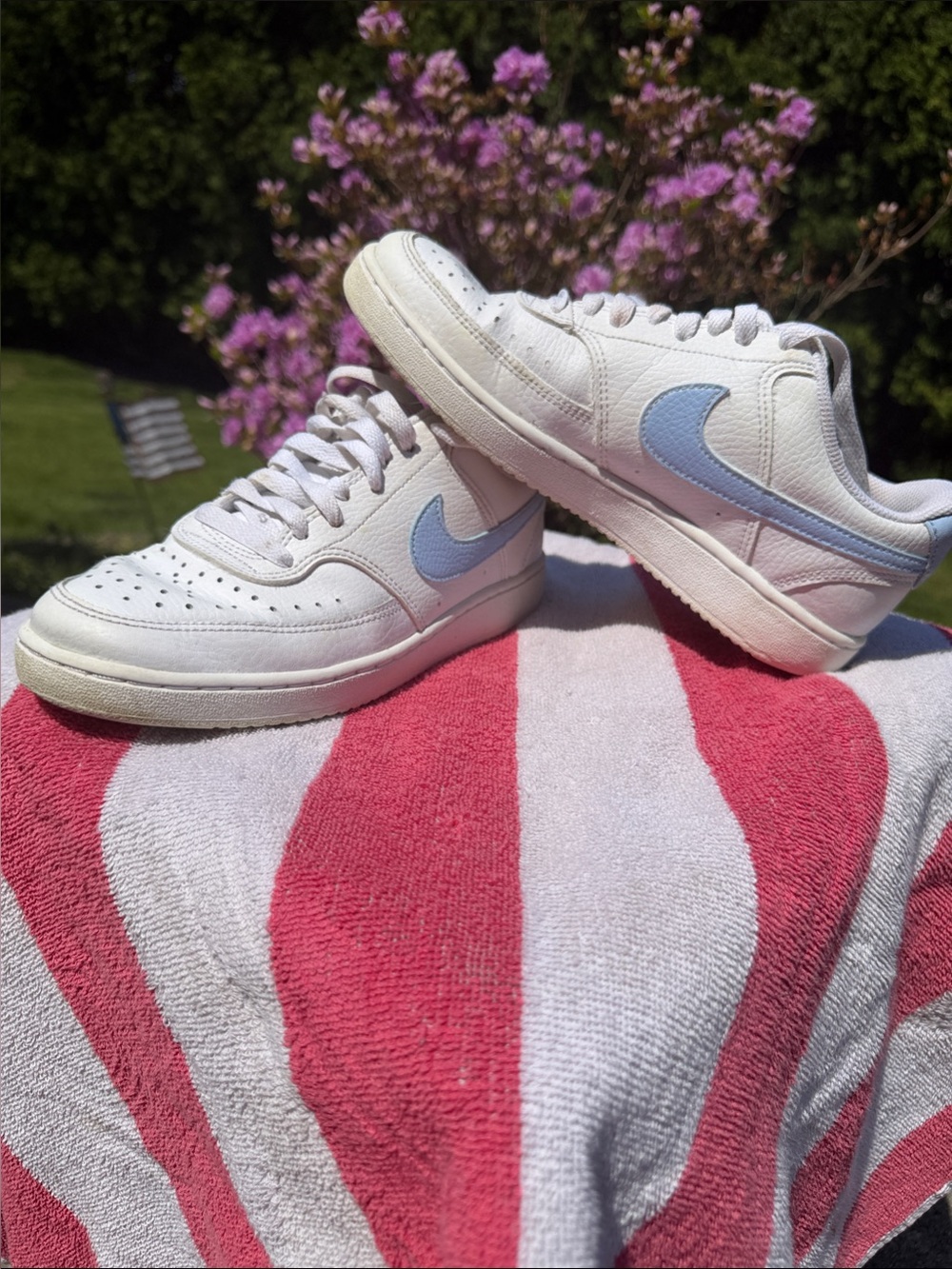 Women's Nike Court Vision Low women's 7 White and Light Blue